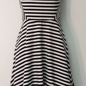 Black and White Stripe Sleeveless Mini Dress